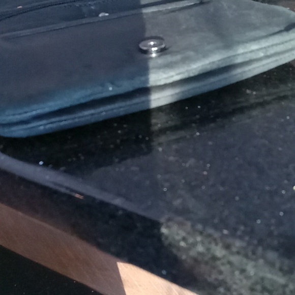 Women's Donald J. Pliner Folding Wallet - Picture 5 of 6